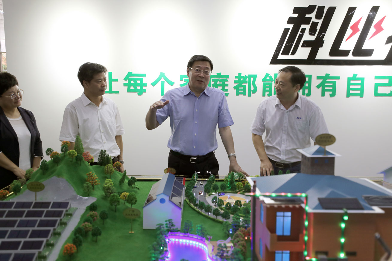杜书记调研九州体育(JiuZhou Sports)官方网站.jpg